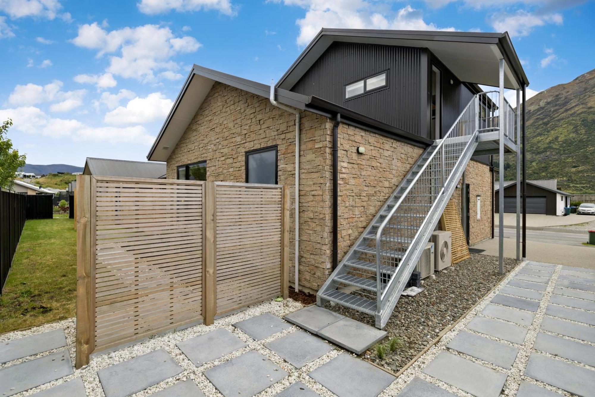 The Headley Loft Apartment Queenstown Exterior photo